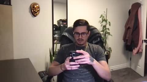 Snapshot of gatmandeep chatting on 02-14-25, 02:28 Aladdin online show from 02-14-25, 02:28