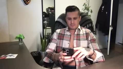 Snapshot of gatmandeep chatting on 03-05-25, 12:27 Aladdin online show from 03-05-25, 12:27