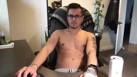 Snapshot of gatmandeep chatting on 03-08-25, 10:13 Aladdin online show from 03-08-25, 10:13