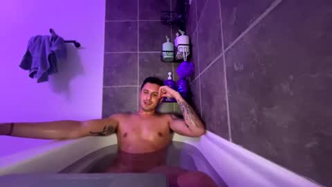 Snapshot of gatmandeep chatting on 11-23-25, 05:07 Aladdin online show from 11-23-25, 05:07