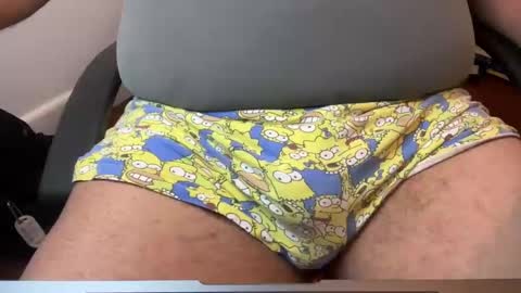 Snapshot of gato27cam chatting on 02-02-25, 06:04 Marco online show from 02-02-25, 06:04