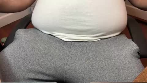 Snapshot of gato27cam chatting on 03-02-25, 04:28 Marco online show from 03-02-25, 04:28