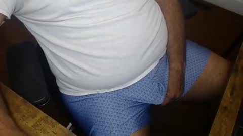 Snapshot of gato27cam chatting on 09-14-25, 05:06 Marco online show from 09-14-25, 05:06