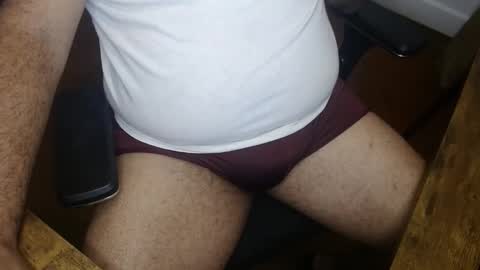 Snapshot of gato27cam chatting on 09-28-25, 10:42 Marco online show from 09-28-25, 10:42