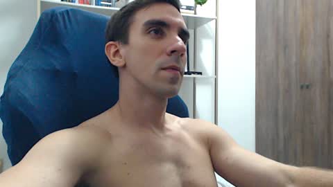 gatosarado23 online show from 01-04-25, 04:23