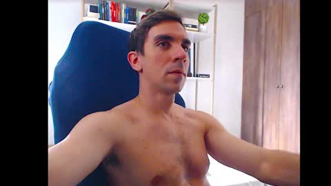 gatosarado23 online show from 03-09-25, 11:47