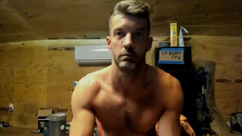 Snapshot of gawwwwddddamn chatting on 05-16-26, 01:24 gawwwwddddamn online show from 05-16-26, 01:24