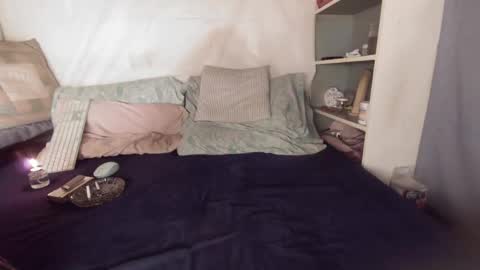 Snapshot of gayrobbin chatting on 10-08-25, 09:51 gayrobbin online show from 10-08-25, 09:51