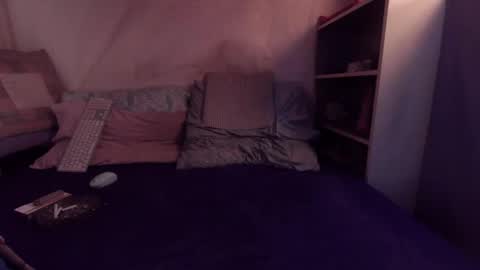 Snapshot of gayrobbin chatting on 10-11-25, 11:31 gayrobbin online show from 10-11-25, 11:31