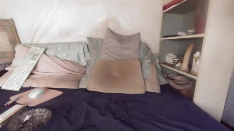 gayrobbin online show from 03-19-26, 07:07