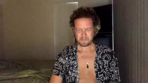 gcsurfer81 online show from 12-09-24, 07:39