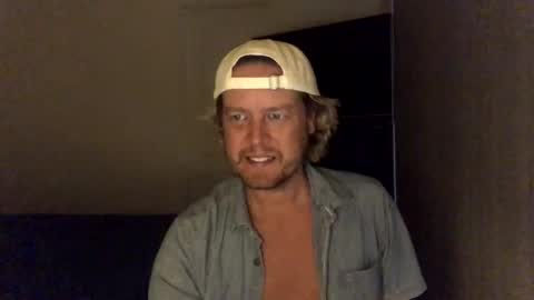 gcsurfer81 online show from 01-13-25, 08:37