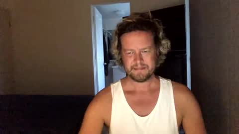 gcsurfer81 online show from 01-22-25, 08:29