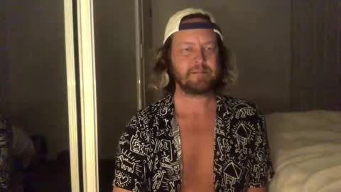 gcsurfer81 online show from 10-25-25, 09:28