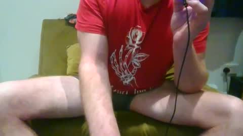 Snapshot of gebbeth chatting on 02-08-25, 03:19 gebbeth online show from 02-08-25, 03:19