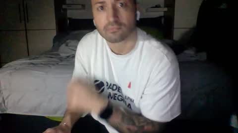 Snapshot of geep90 chatting on 02-20-26, 11:11 geep90 online show from 02-20-26, 11:11