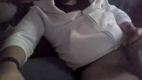 Snapshot of geiser091 chatting on 11-04-25, 08:46 geiser091 online show from 11-04-25, 08:46