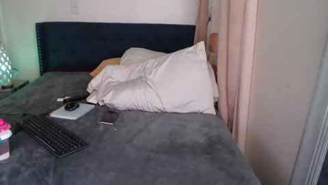 The Empress online show from 12-18-24, 11:02