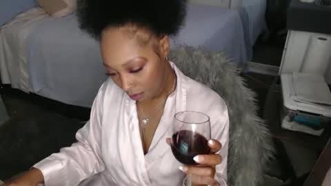 The Empress online show from 09-26-25, 07:12