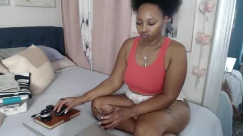 The Empress online show from 09-29-25, 10:20