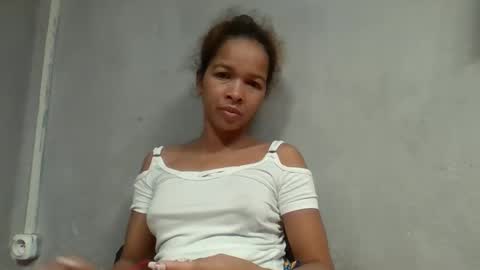Snapshot of gelmene chatting on 05-25-26, 03:23 gelmene online show from 05-25-26, 03:23
