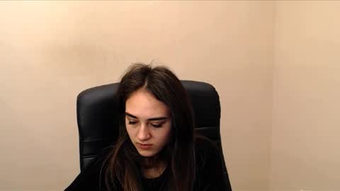 Snapshot of gemma_arterton chatting on 12-13-24, 06:53 Gemma online show from 12-13-24, 06:53