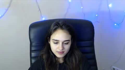 Snapshot of gemma_arterton chatting on 02-26-25, 10:36 Gemma online show from 02-26-25, 10:36