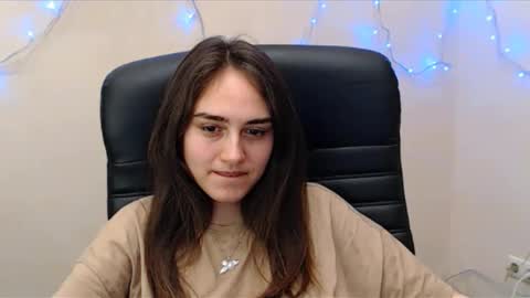 Snapshot of gemma_arterton chatting on 03-05-25, 09:16 Gemma online show from 03-05-25, 09:16