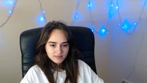 Snapshot of gemma_arterton chatting on 03-11-25, 09:24 Gemma online show from 03-11-25, 09:24