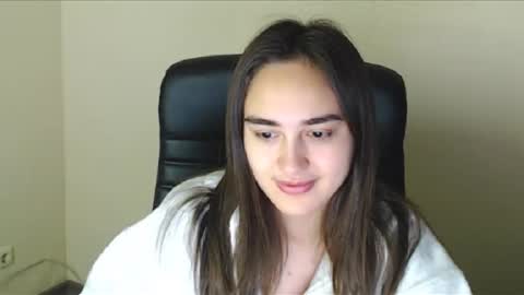 Snapshot of gemma_arterton chatting on 10-22-25, 06:35 Gemma online show from 10-22-25, 06:35