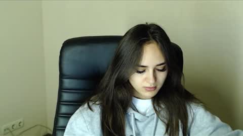 Snapshot of gemma_arterton chatting on 10-31-25, 08:15 Gemma online show from 10-31-25, 08:15