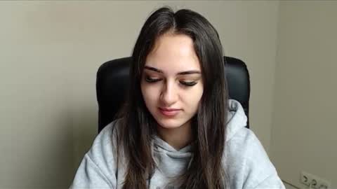 Snapshot of gemma_arterton chatting on 11-17-25, 07:14 Gemma online show from 11-17-25, 07:14