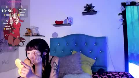 Snapshot of gemma_honey chatting on 05-19-26, 01:50 Gemma online show from 05-19-26, 01:50