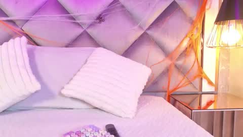 Maria  online show from 10-21-25, 03:07