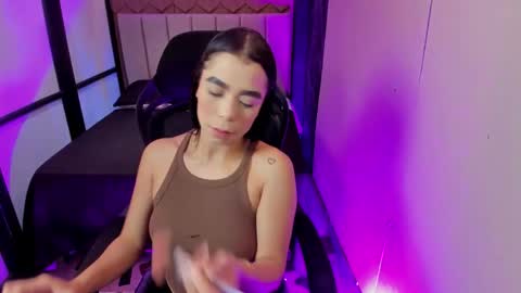 gemmabrown_ online show from 03-12-26, 12:33