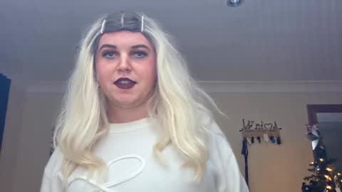 gemmaquinzel online show from 11-30-25, 04:11