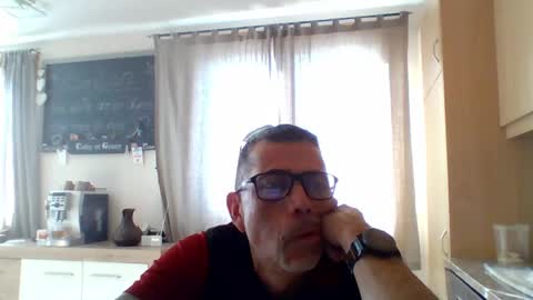 Snapshot of gen3841 chatting on 04-21-26, 07:03 Gen online show from 04-21-26, 07:03