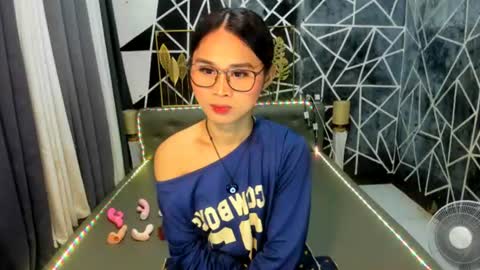 Snapshot of gen_luxs chatting on 08-04-26, 10:45 ONLY GEN DONT FORGET TO PUT THUMBS UP online show from 08-04-26, 10:45