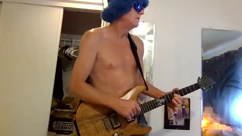 Snapshot of genderpalooza chatting on 03-06-25, 04:07 Lenzy LaCanada online show from 03-06-25, 04:07