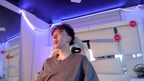 genesis_js online show from 01-17-26, 04:50