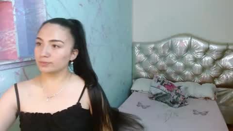 Snapshot of genesis_urrea chatting on 02-25-25, 12:34 genesis_urrea online show from 02-25-25, 12:34