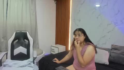 genesis_y_moon online show from 06-26-26, 10:41