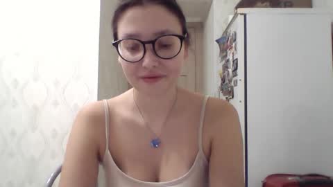 genev__ievee online show from 11-14-25, 03:05