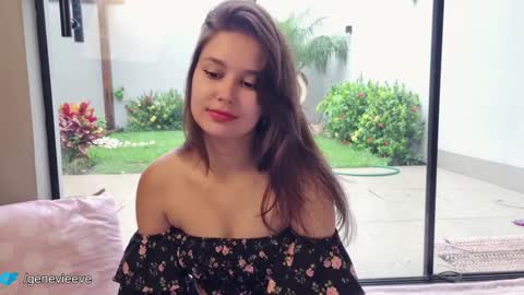 Snapshot of genevieeve chatting on 01-21-25, 08:11 Genn online show from 01-21-25, 08:11