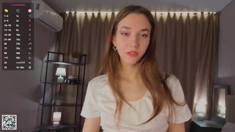 Amely  online show from 11-05-25, 04:12