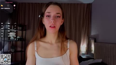 Amely  online show from 11-26-25, 04:13