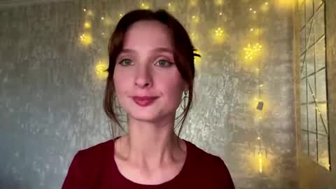 Snapshot of genieflug chatting on 04-24-26, 11:12 Riana online show from 04-24-26, 11:12