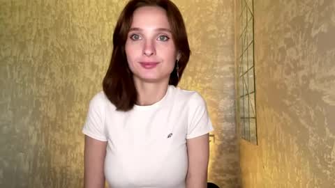 Snapshot of genieflug chatting on 05-21-26, 03:35 Riana online show from 05-21-26, 03:35