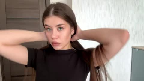 Megan online show from 05-04-26, 01:07
