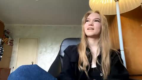 Snapshot of gennacastillion chatting on 05-25-26, 07:14 Casti online show from 05-25-26, 07:14